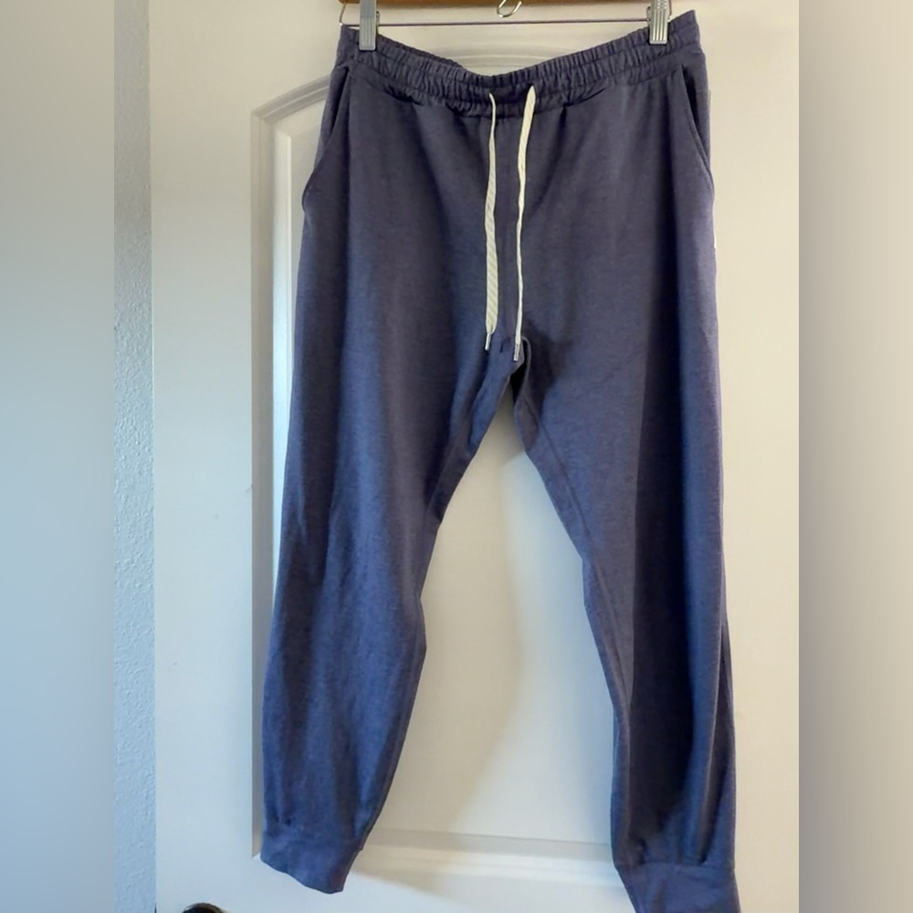 EUC Women’s Vuori Performance Joggers (M)